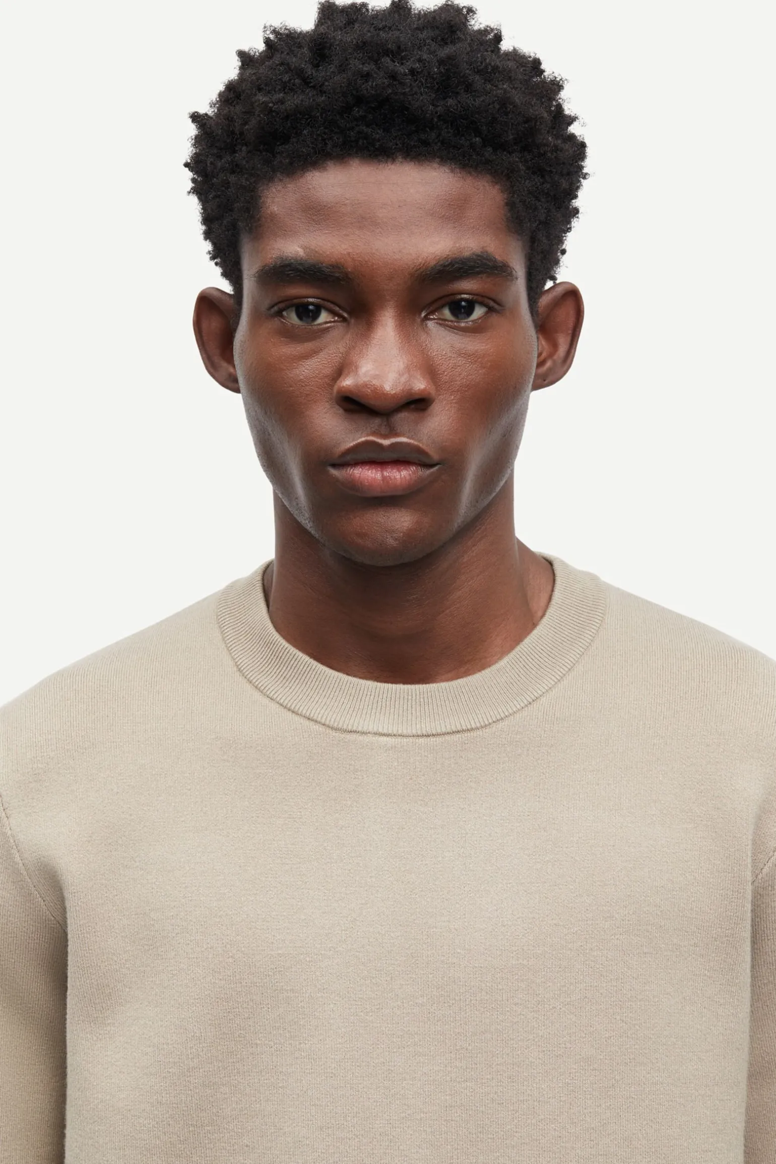 GUNAN CREW NECK 10490