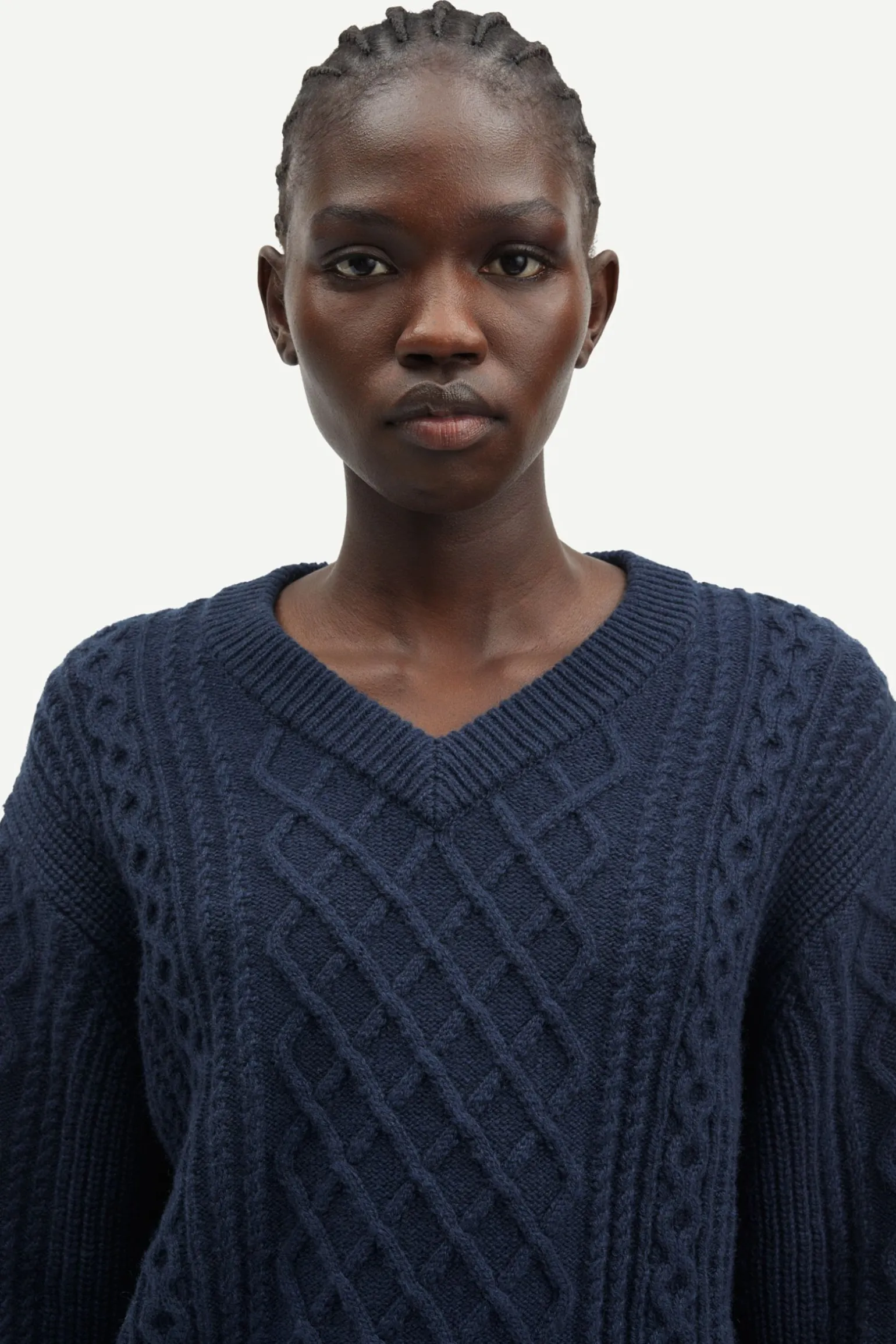 SADENE V-NECK SWEATER 15352