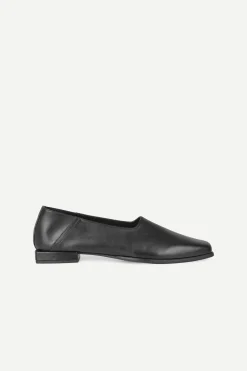 SALUNA FLATS 11399